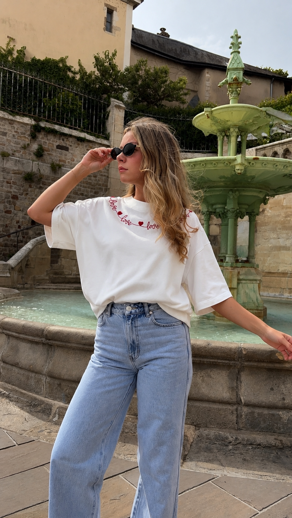 Tee Shirt - Love