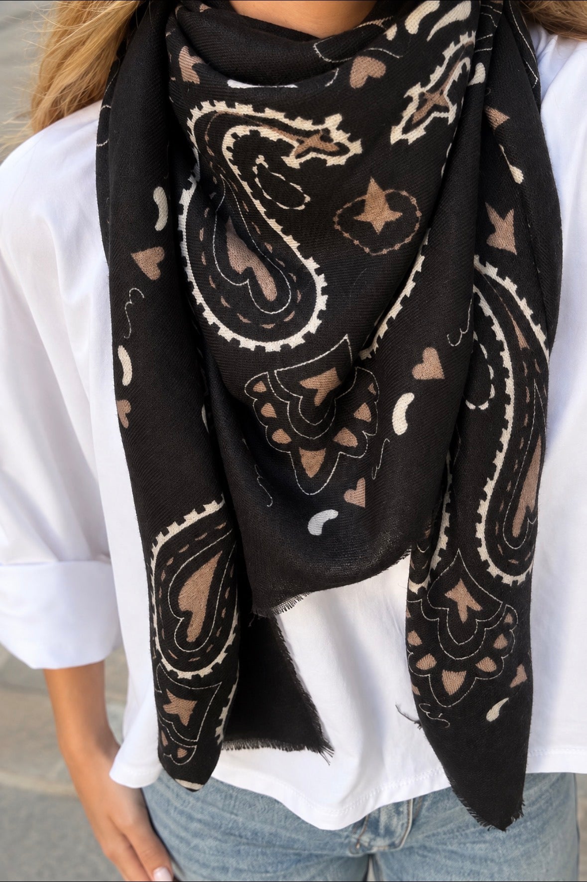 Foulard noir - SUZANNE
